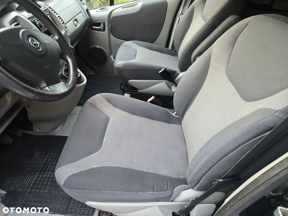 Opel Vivaro - 21