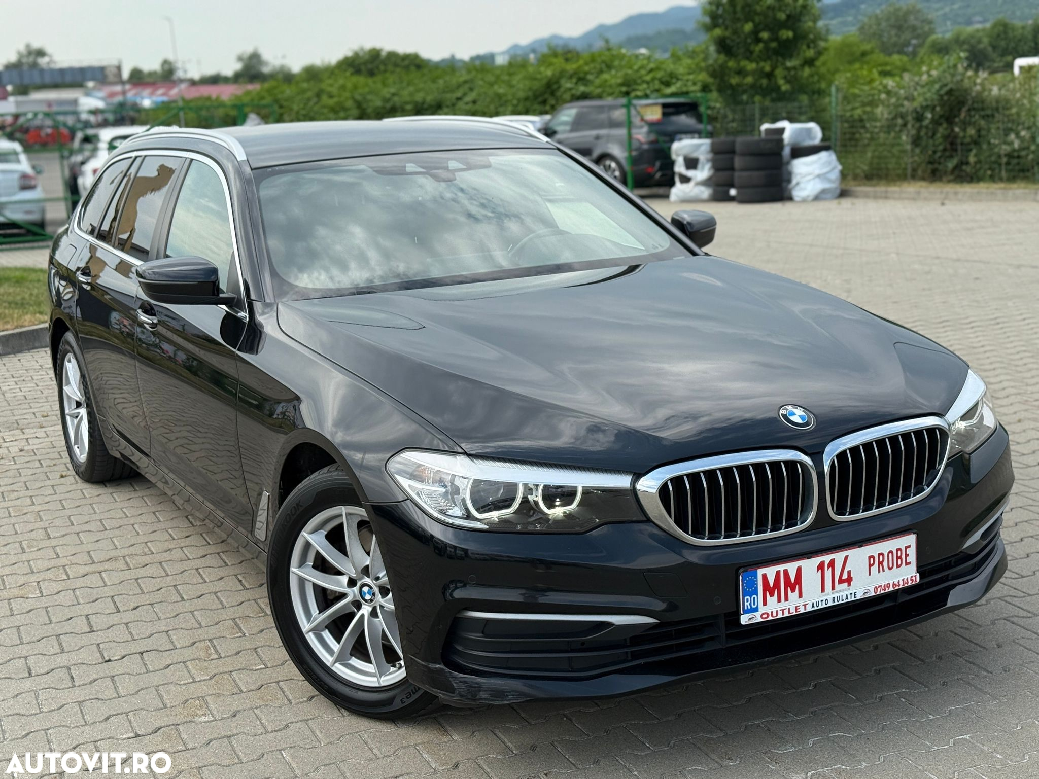 BMW Seria 5 520d Touring Aut. Luxury Line - 16