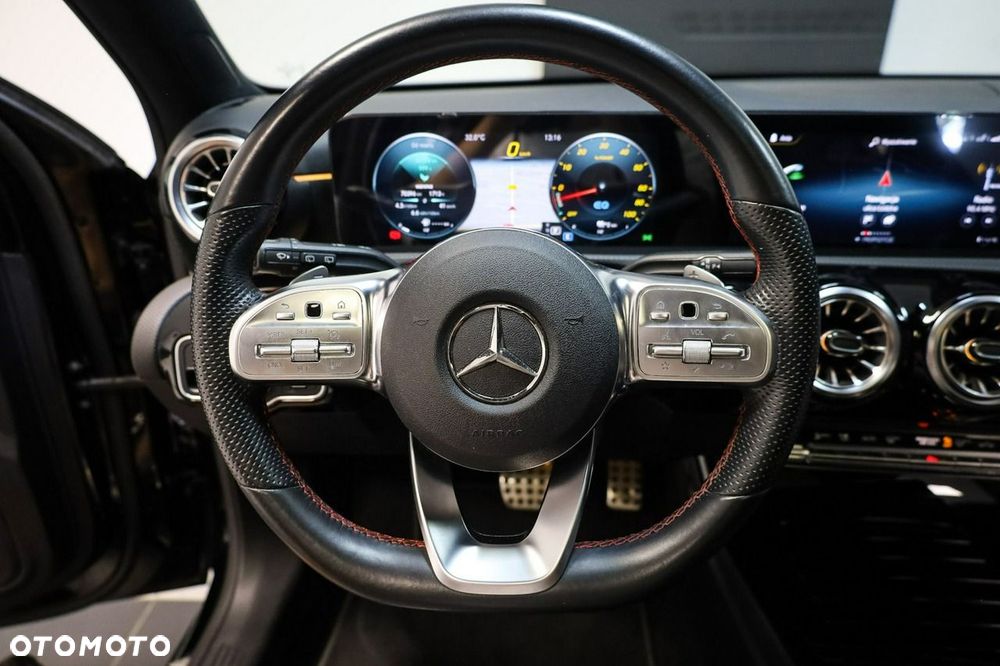 Mercedes-Benz Klasa A 250 e 8G-DCT Advanced AMG Line - 16