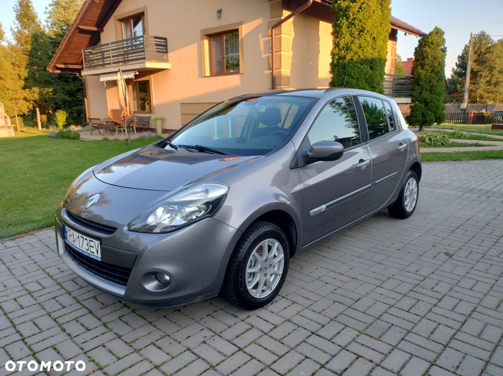 Renault Clio 1.2 16V 75 Dynamique - 12