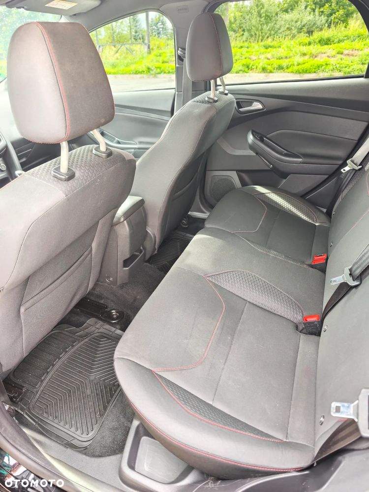 Ford Focus 1.0 EcoBoost Start-Stopp-System ST-LINE - 38