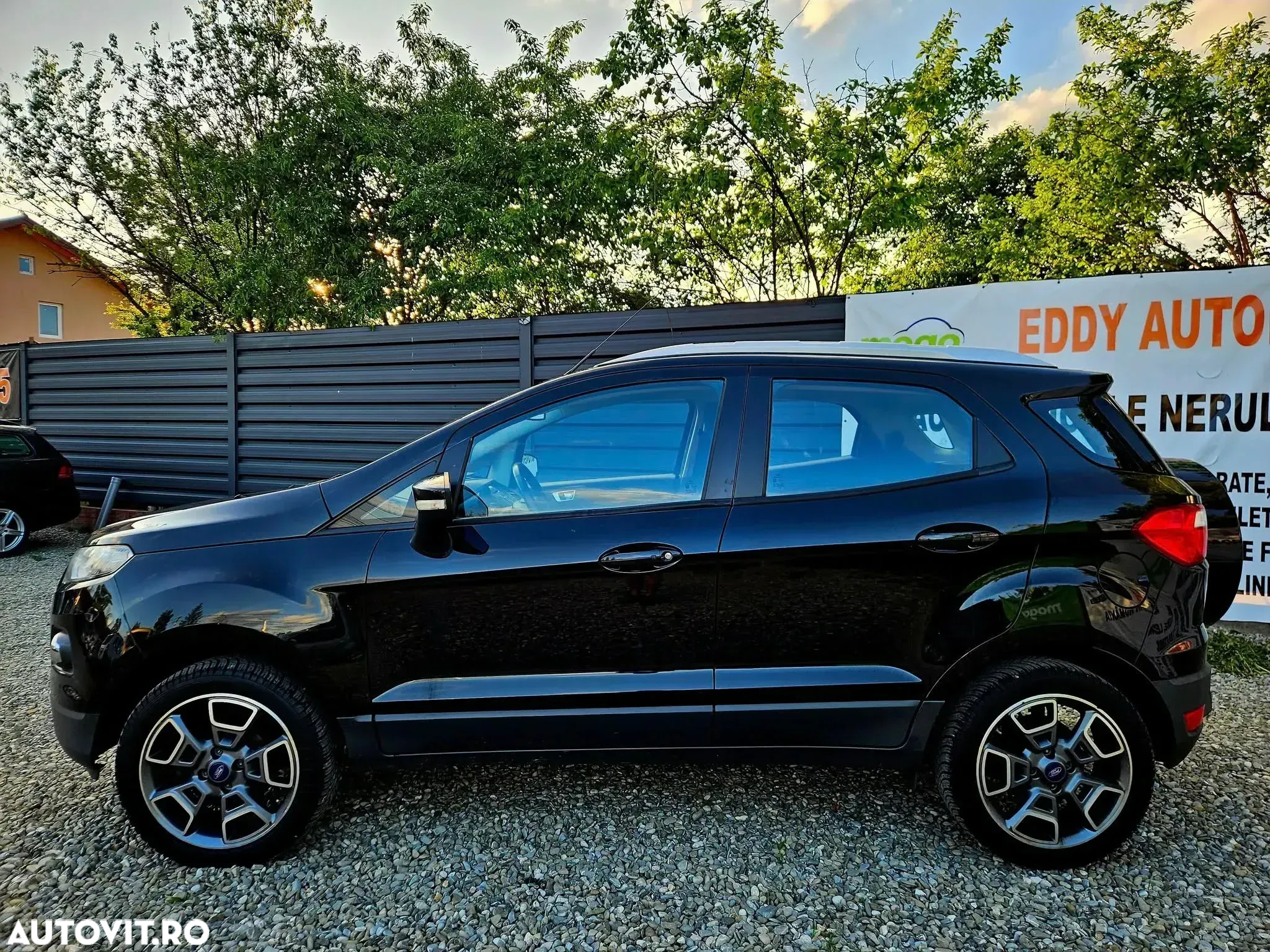 Ford EcoSport 1.5 TDCi TITANIUM - 12