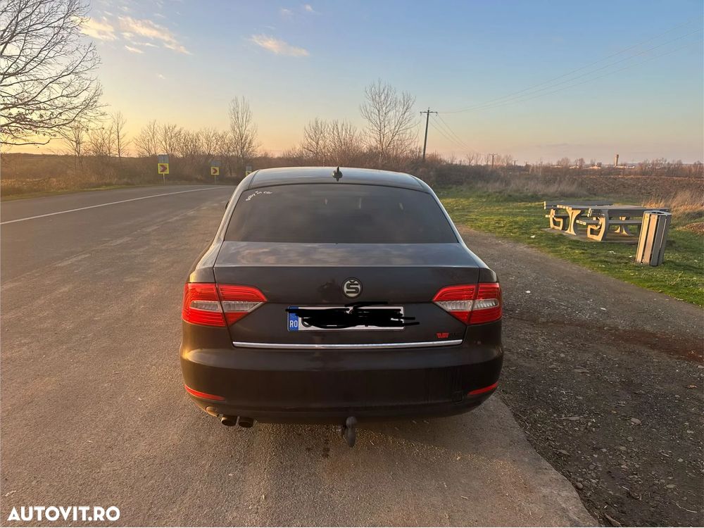 Skoda Superb 2.0 TDI DSG Active - 6
