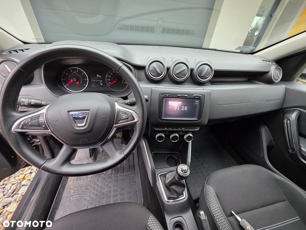 Dacia Duster 1.6 SCe Prestige - 23