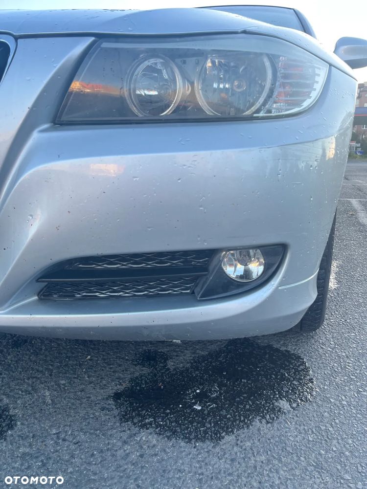 BMW Seria 3 318i - 9