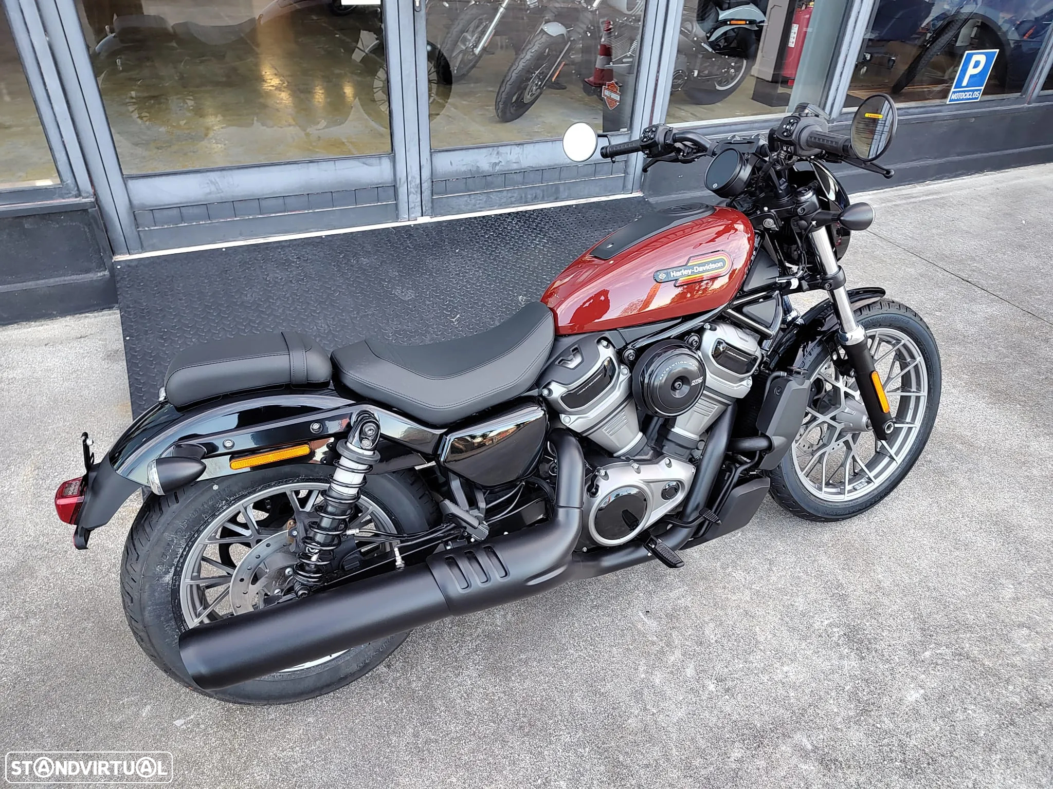 Harley-Davidson Sport Nigtster Special - 3