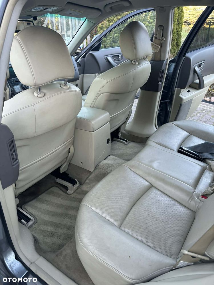 Infiniti FX - 13