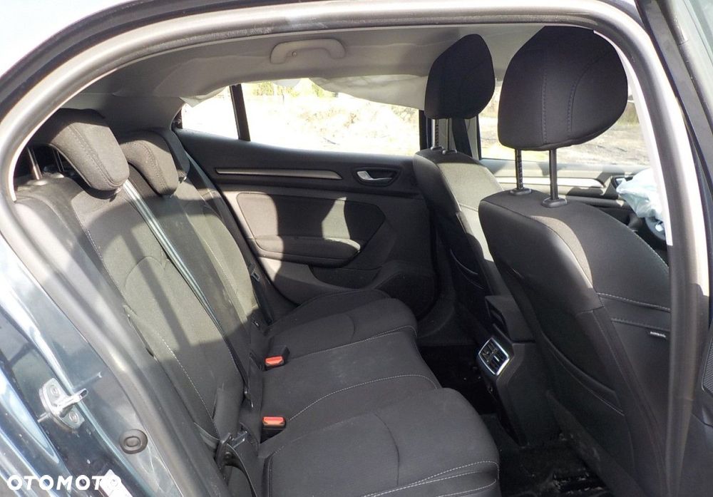 Renault Megane 1.5 Blue dCi Techno - 27