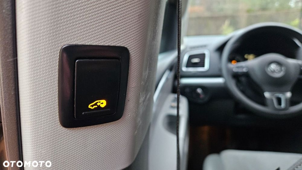 Volkswagen Sharan 2.0 TDI 4Mot Highline - 25