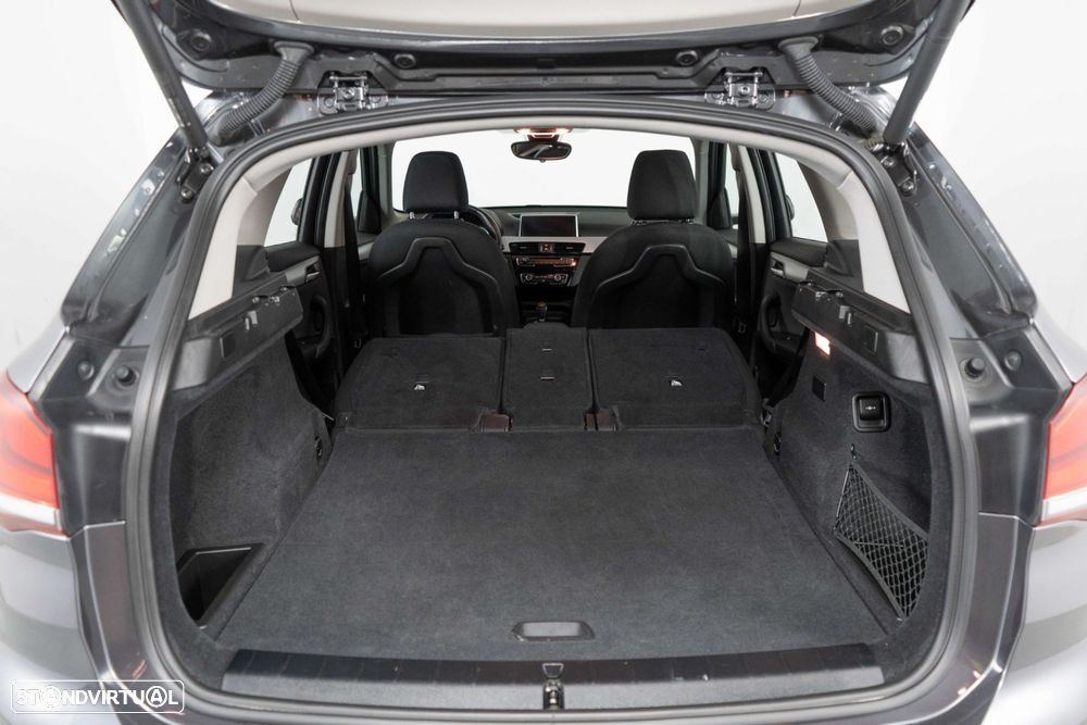 BMW X1 25 e xDrive Corporate Edition - 14