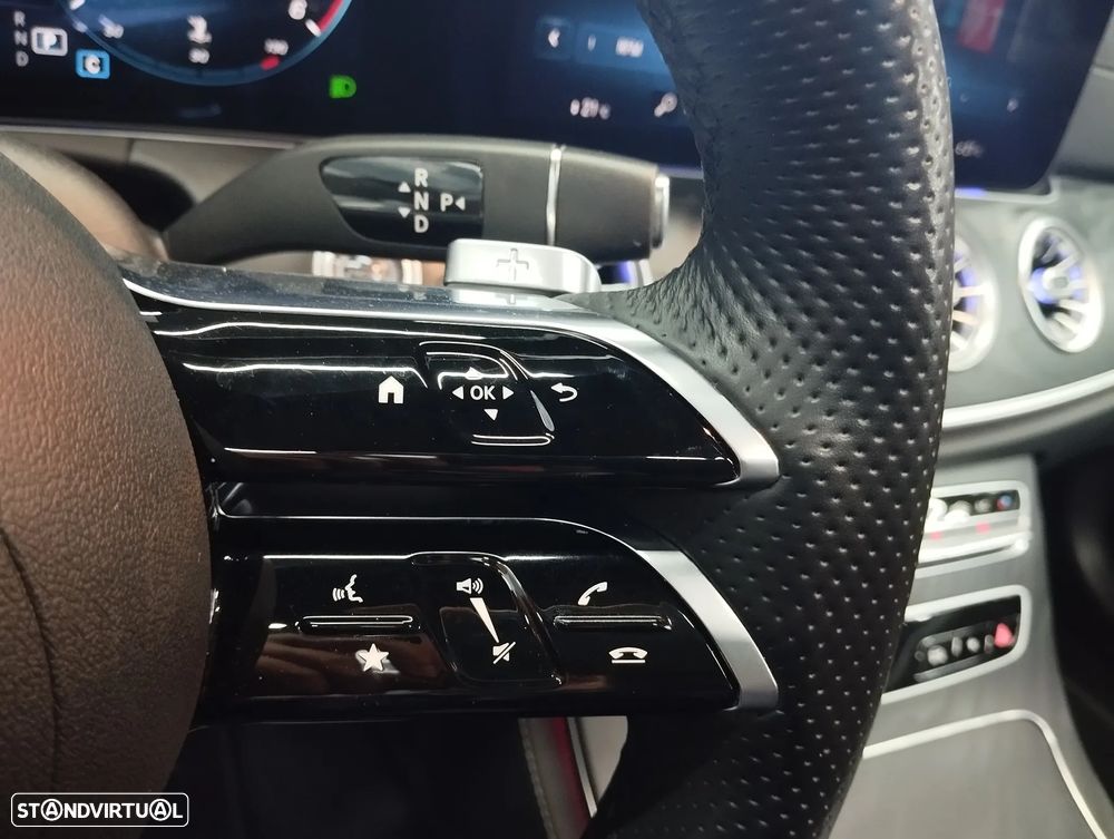 Mercedes-Benz E 220 d AMG Line - 32