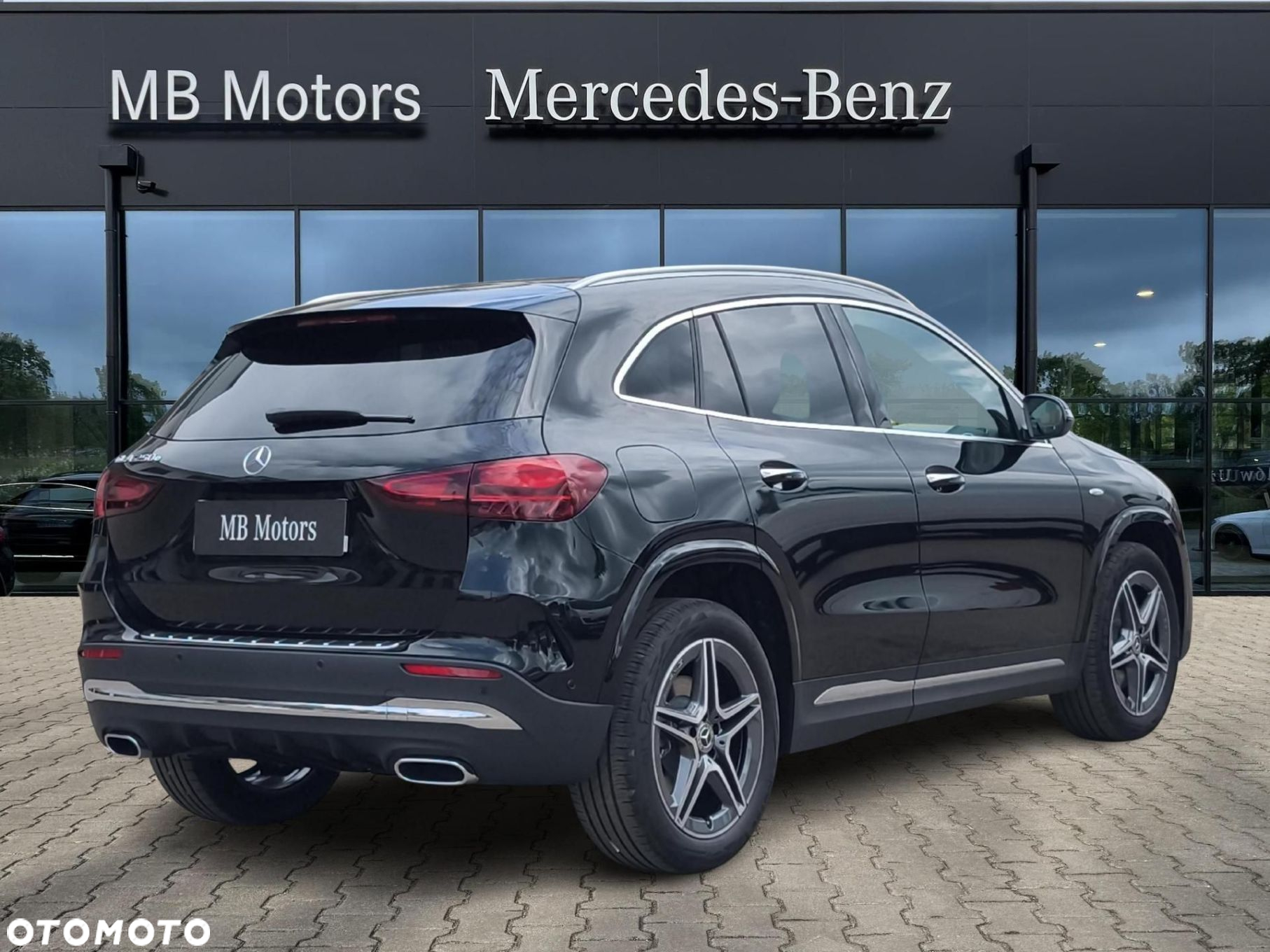 Mercedes-Benz GLA - 6