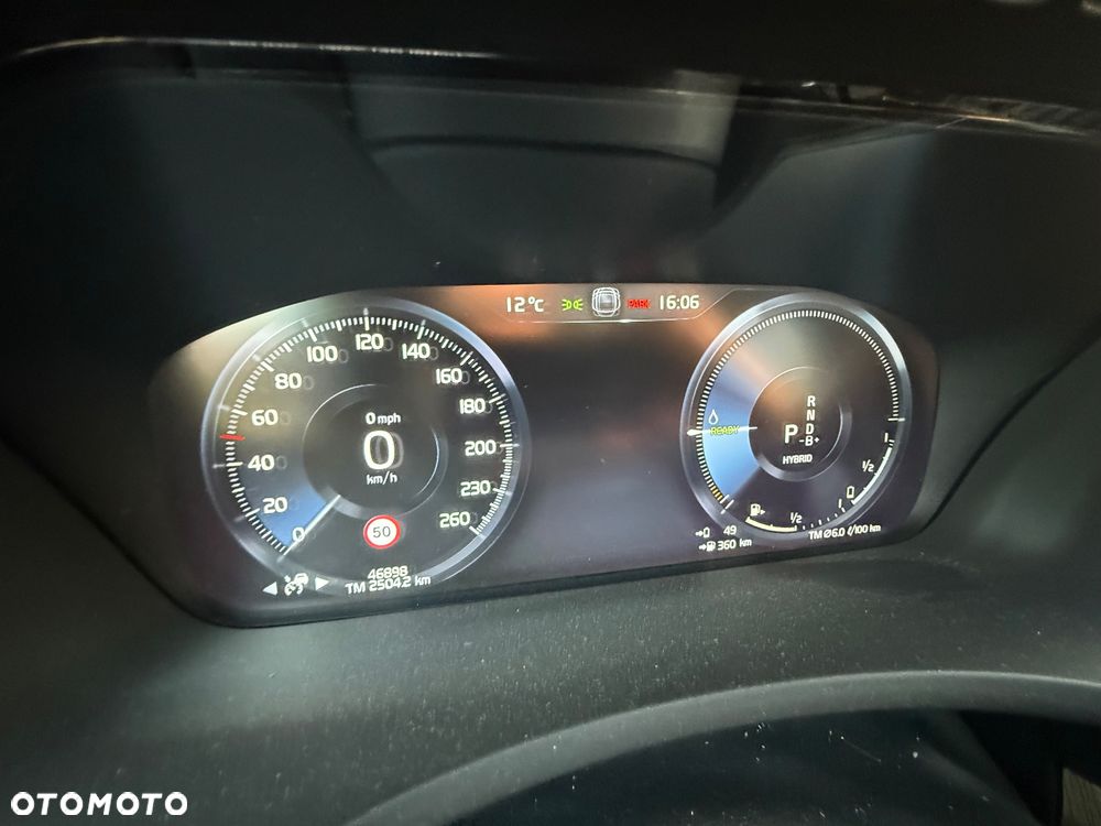 Volvo XC 90 - 6