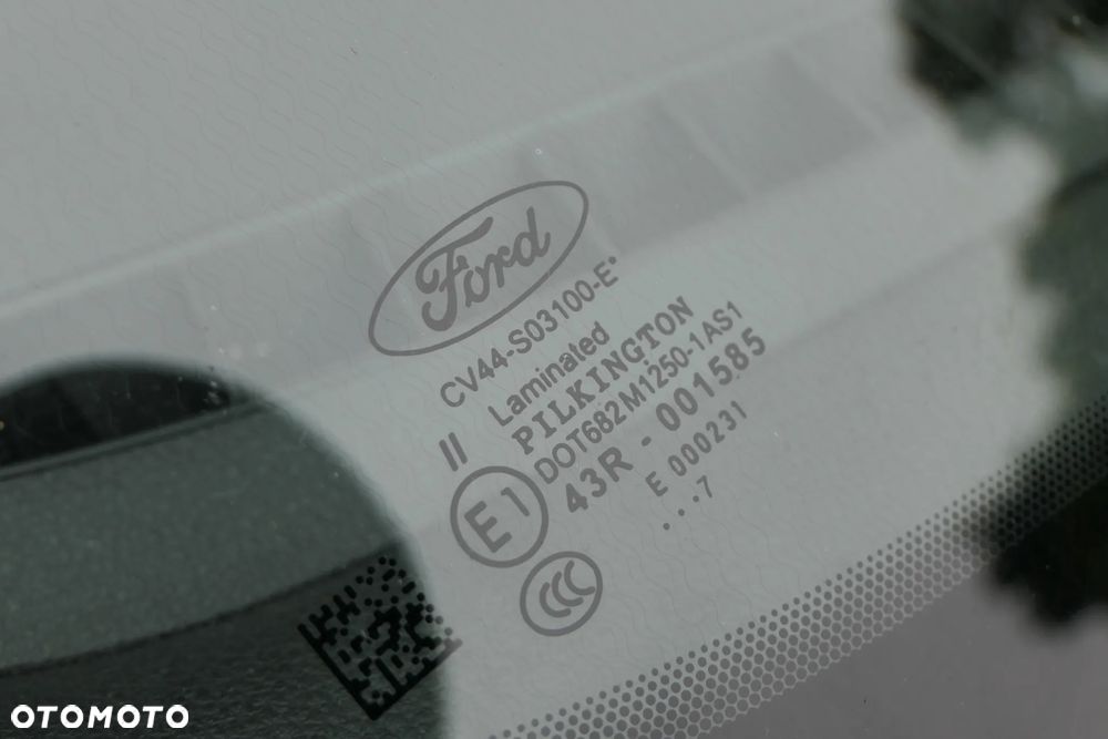 Ford Kuga 1.5 EcoBoost 2x4 ST-Line - 16