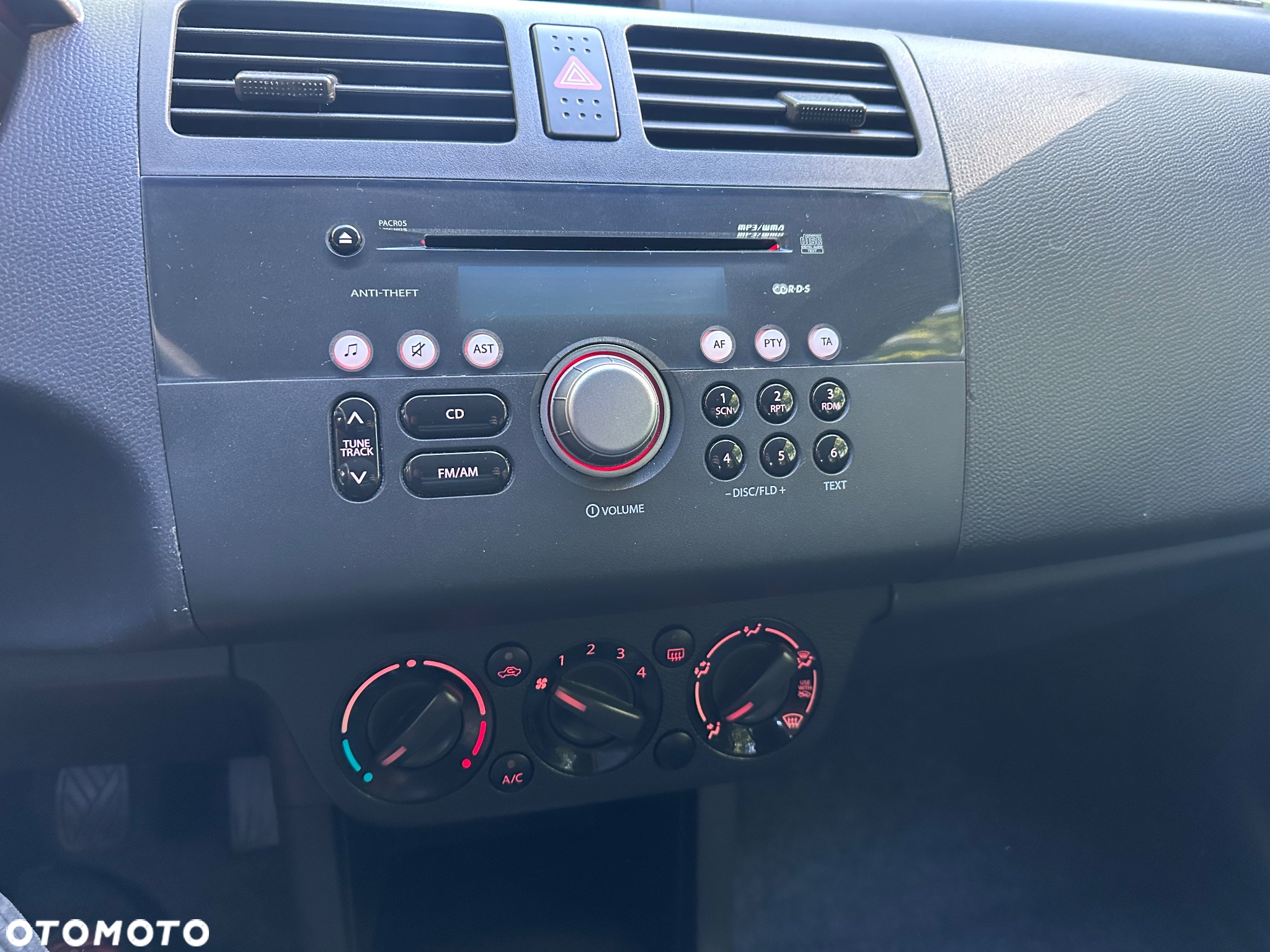 Suzuki Swift 1.3 Comfort - 12