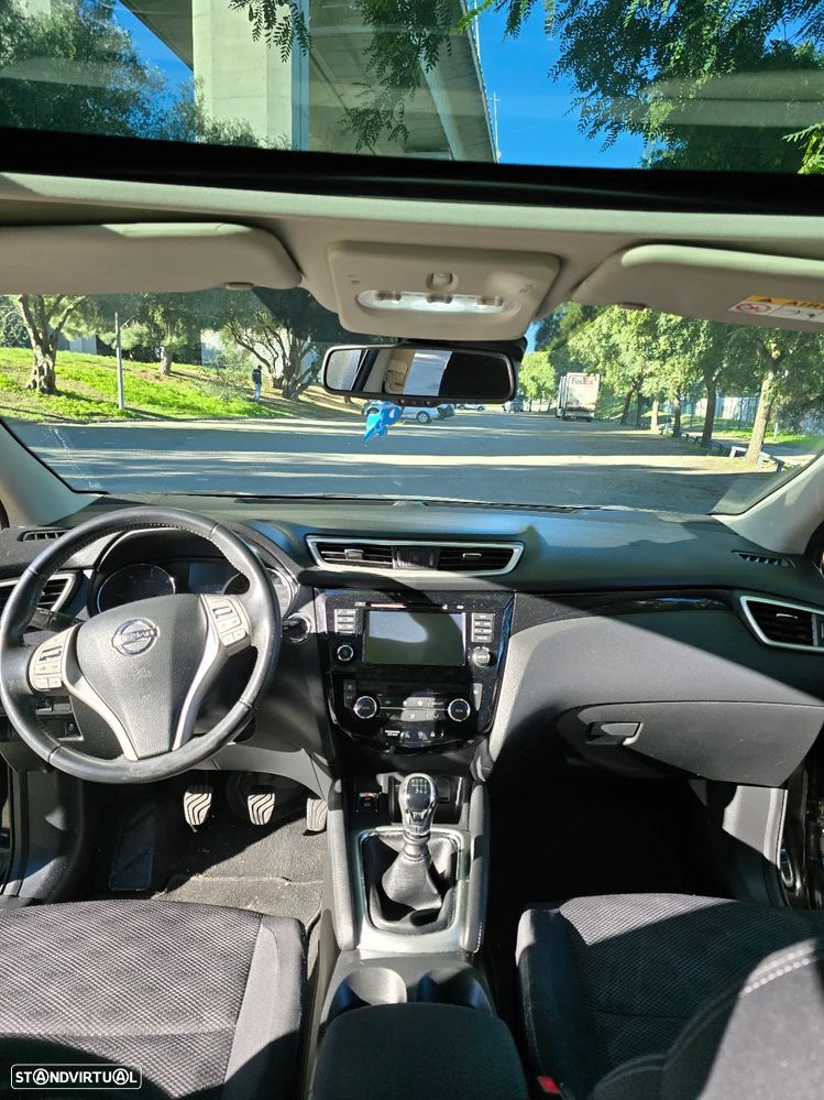 Nissan Qashqai 1.5 dCi N-Connecta 18 - 11