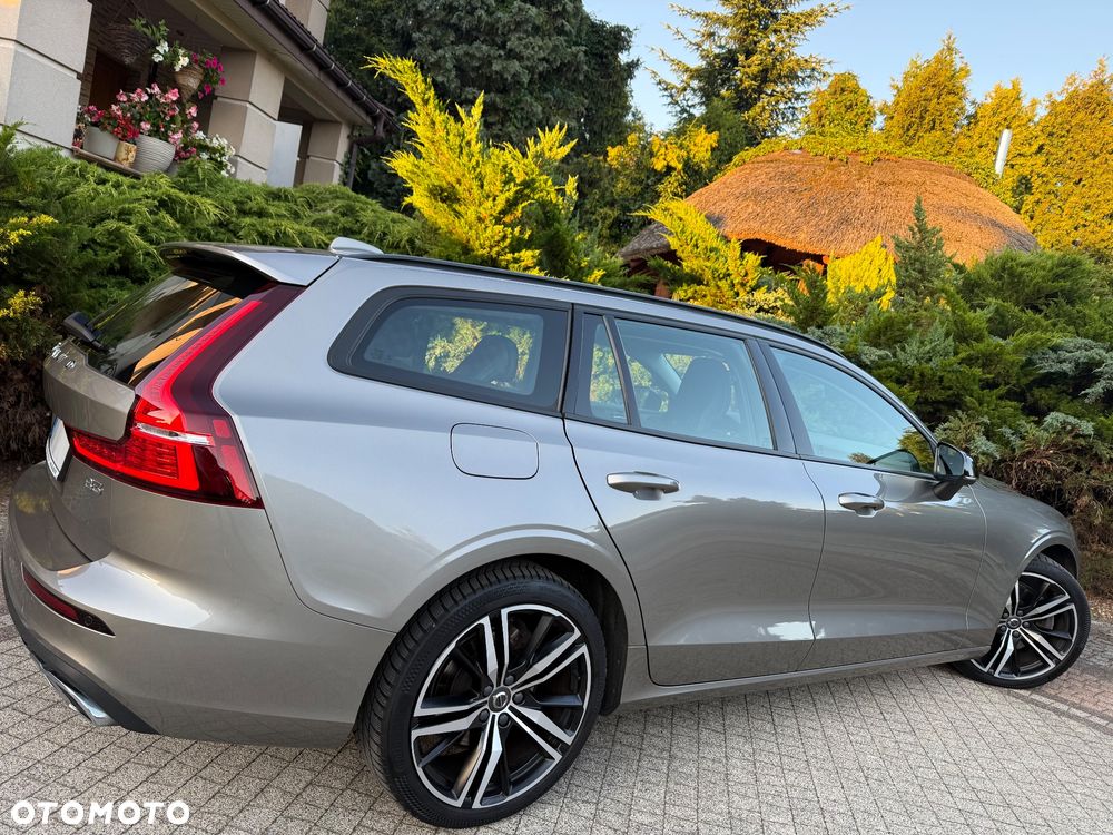 Volvo V60 B3 B DKG Momentum Pro - 6