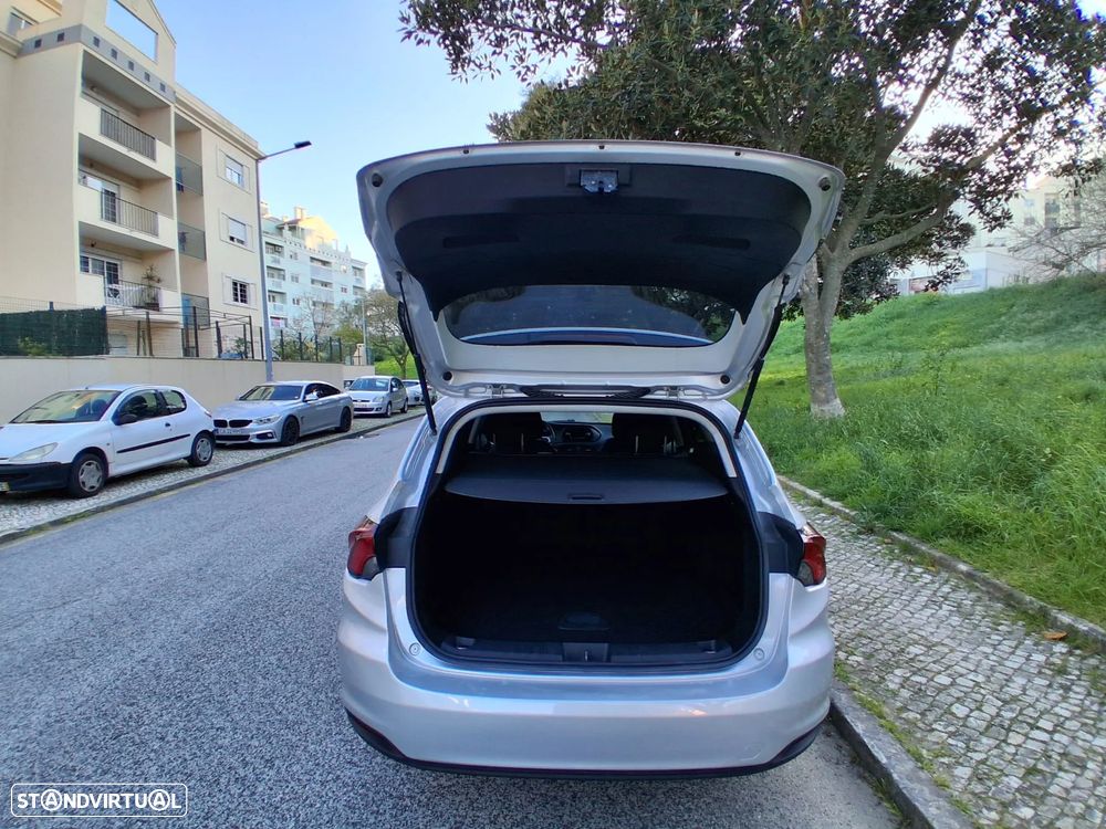 Fiat Tipo Station Wagon 1.4 Lounge - 30
