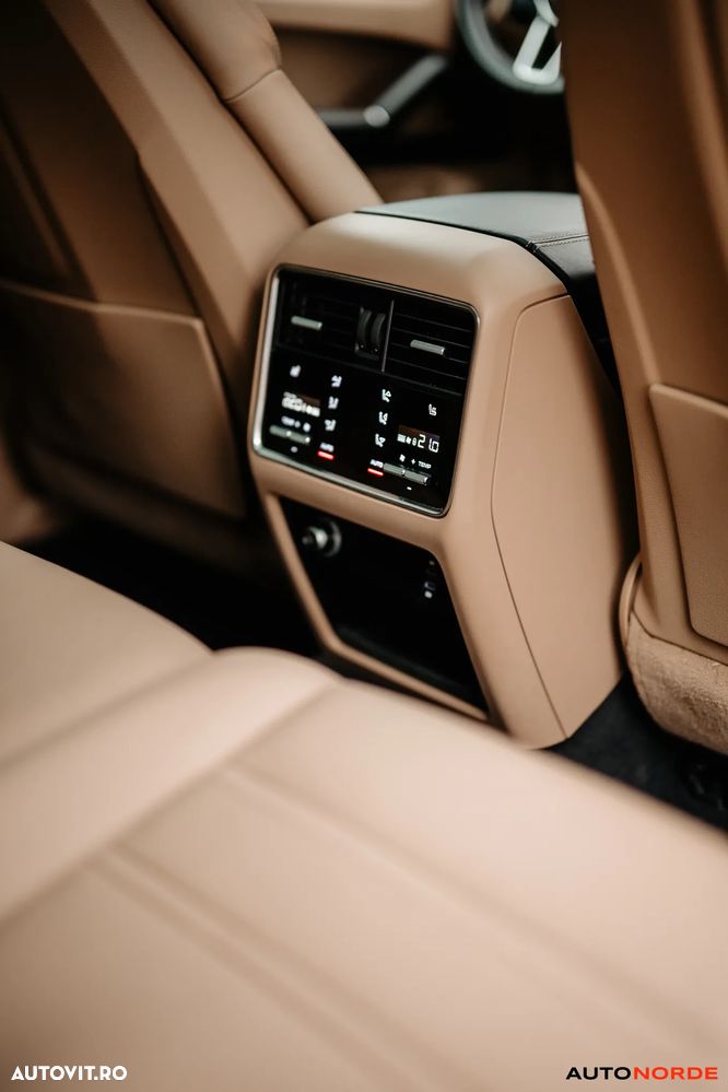 Porsche Cayenne E-Hybrid Tiptronic S - 32