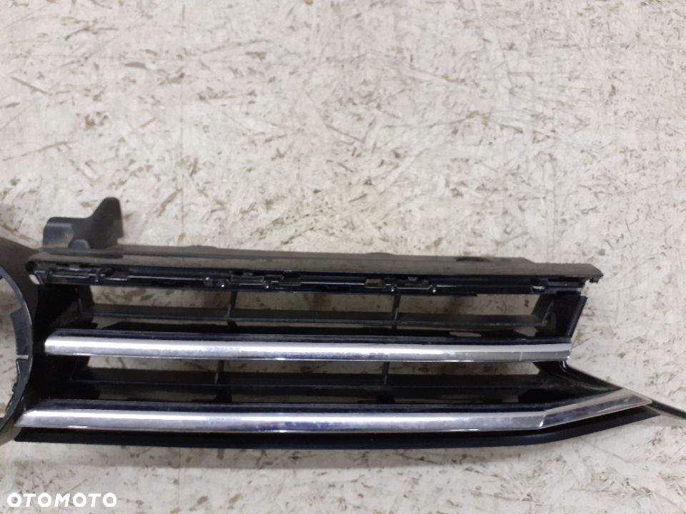 GRILL ATRAPA VW TOURAN 5TA 15-> - 5