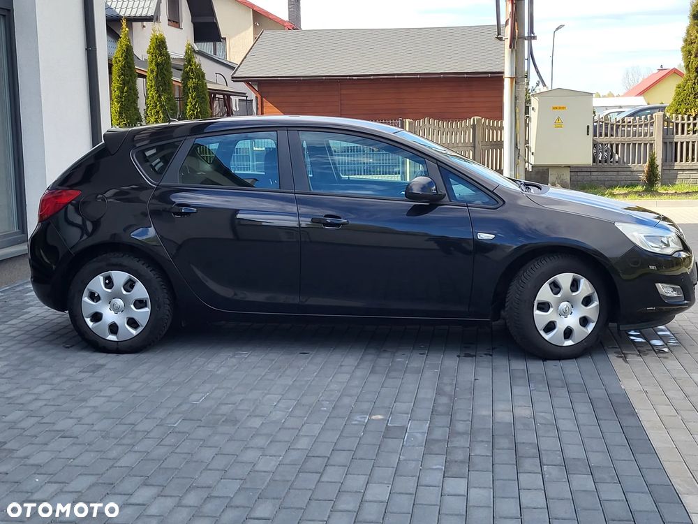 Opel Astra - 8