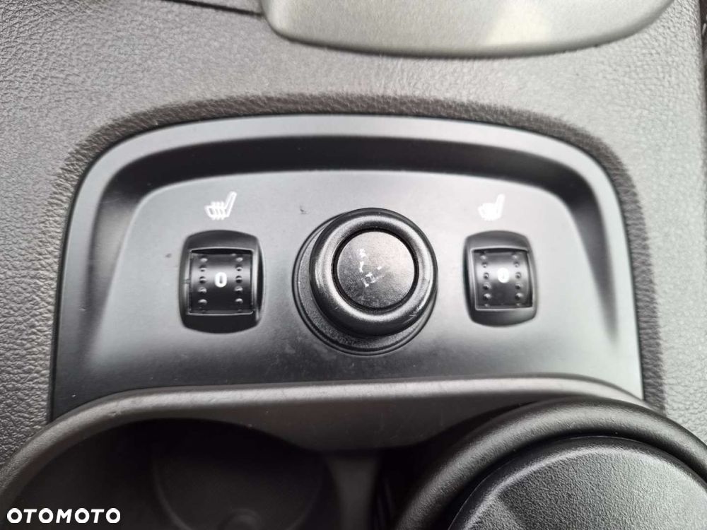 Ford Focus 1.0 EcoBoost Start-Stopp-System Champions Edition - 17