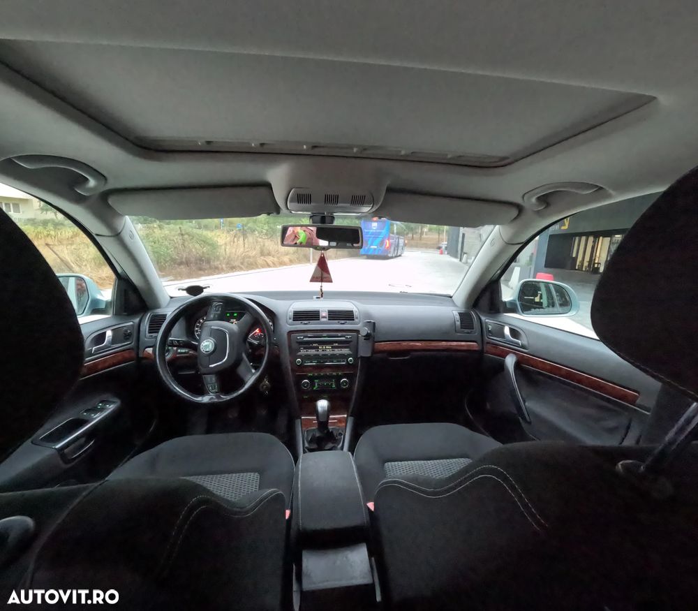 Skoda Octavia Combi 1.6 TDI Elegance 4x4 - 9