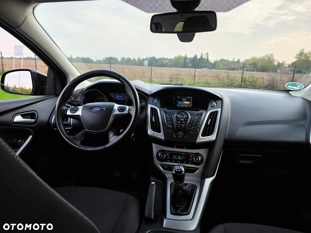 Ford Focus - 22