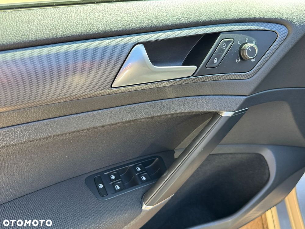 Volkswagen Golf 1.4 TSI BlueMotion Technology Lounge - 16