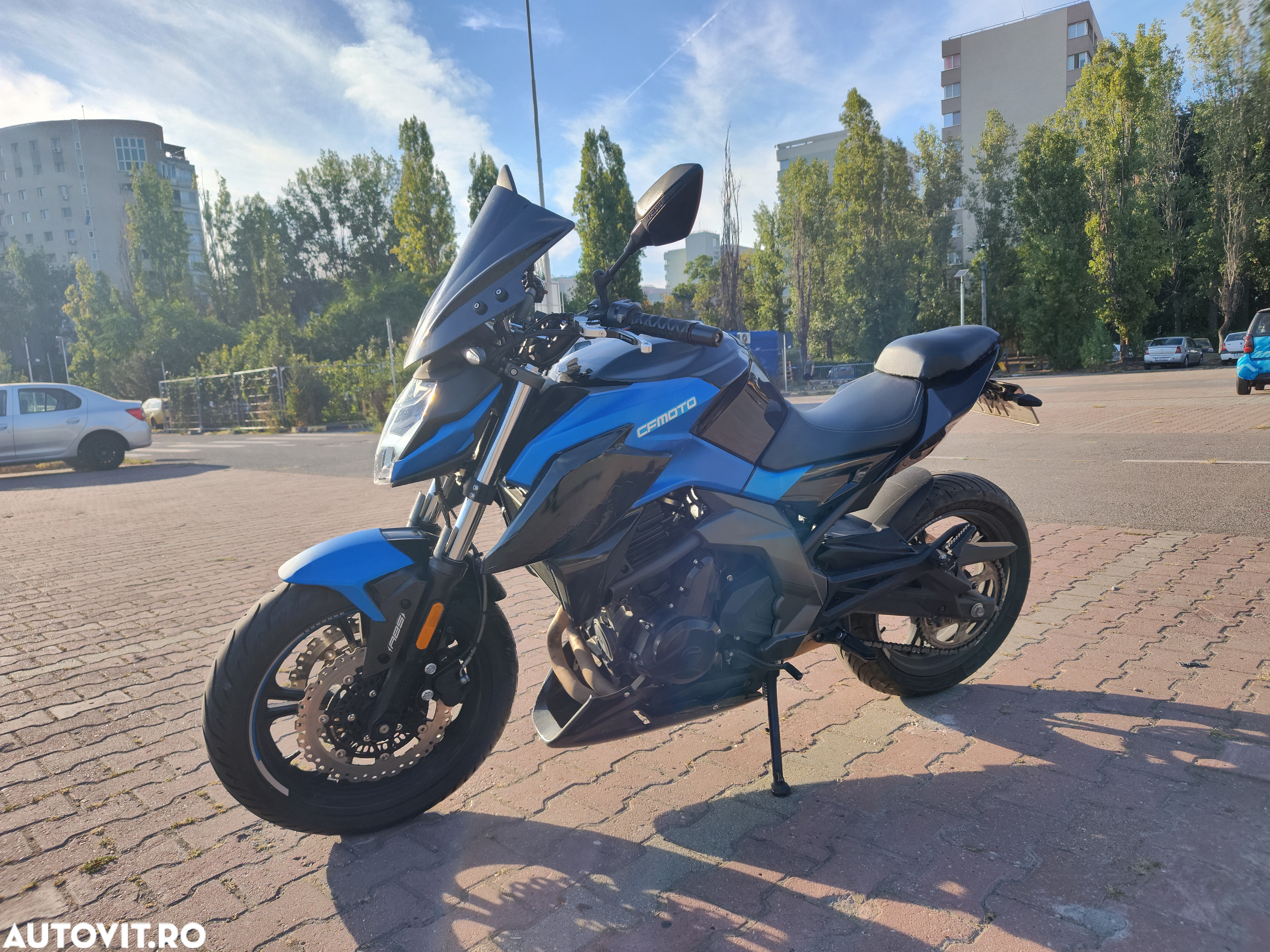 CF Moto 400NK ABS - 4