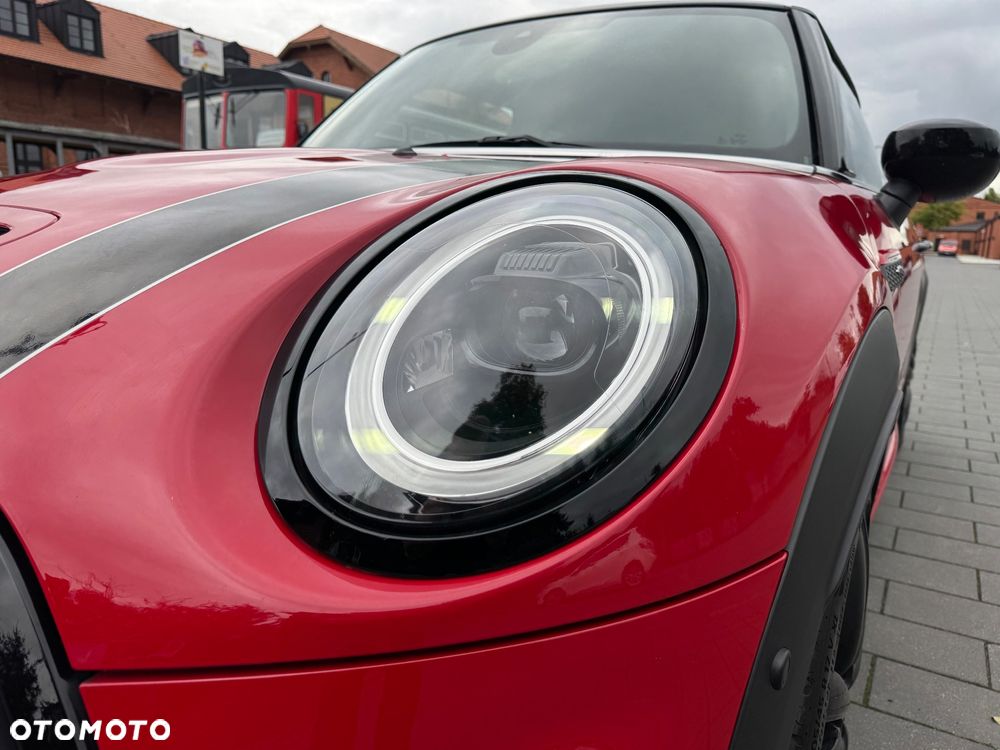 MINI John Cooper Works - 25
