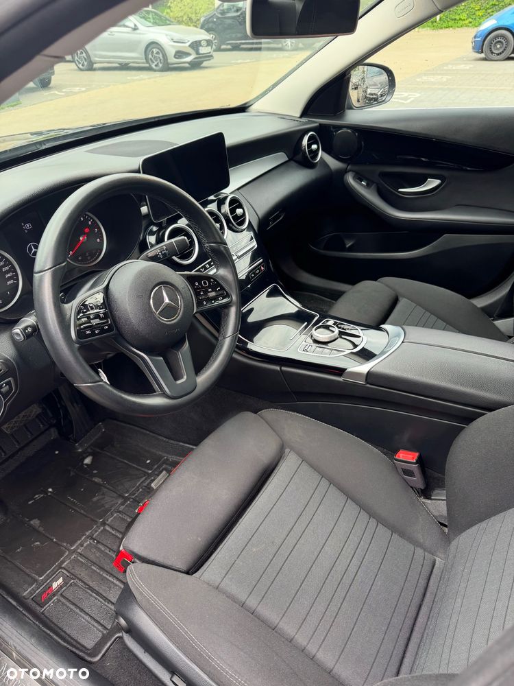 Mercedes-Benz Klasa C 180 9G-TRONIC - 23