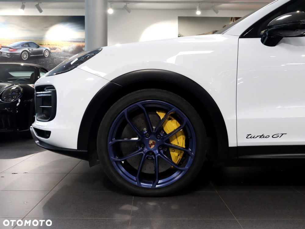 Porsche Cayenne Turbo GT - 11