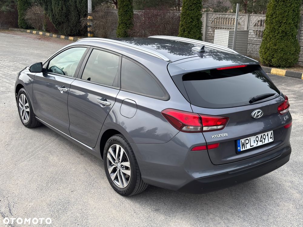 Hyundai i30 blue Kombi 1.4 Classic Navigation - 16