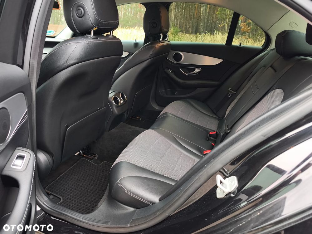 Mercedes-Benz Klasa C 180 Avantgarde - 12