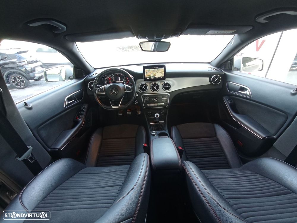 Mercedes-Benz CLA 200 d AMG Line - 28