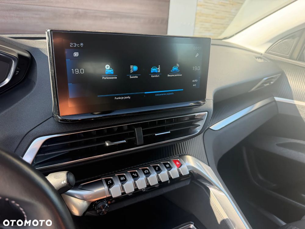 Peugeot 3008 - 17