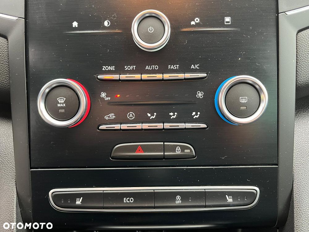 Renault Megane TCe 140 GPF LIMITED - 31