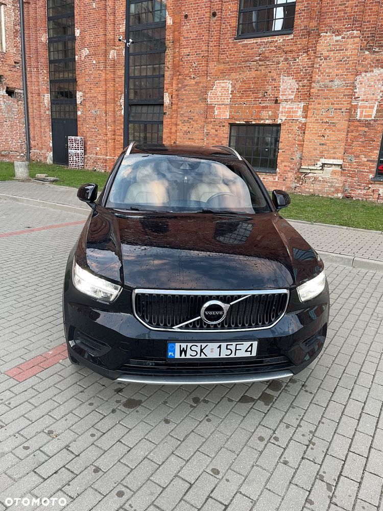Volvo XC 40 T5 AWD Momentum - 4