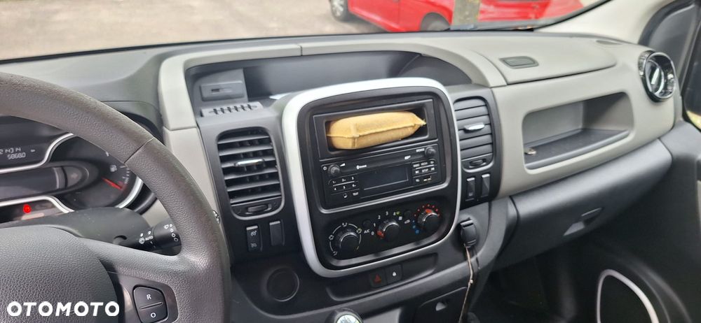 Renault TRAFIC - 6