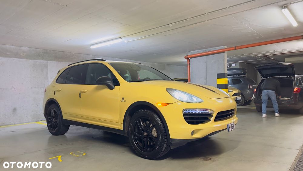 Porsche Cayenne - 3