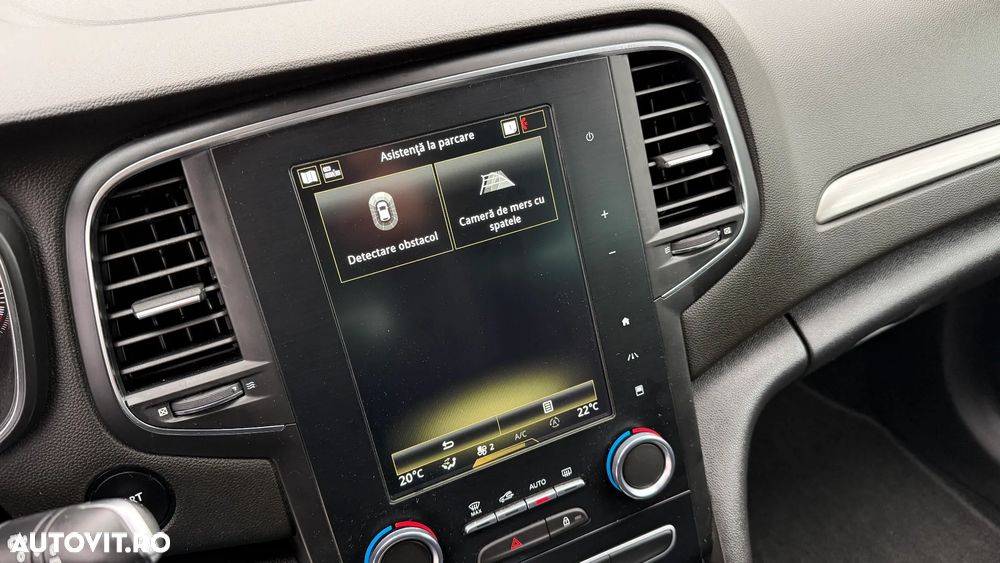 Renault Megane TCe 140 GPF EDC INTENS - 15