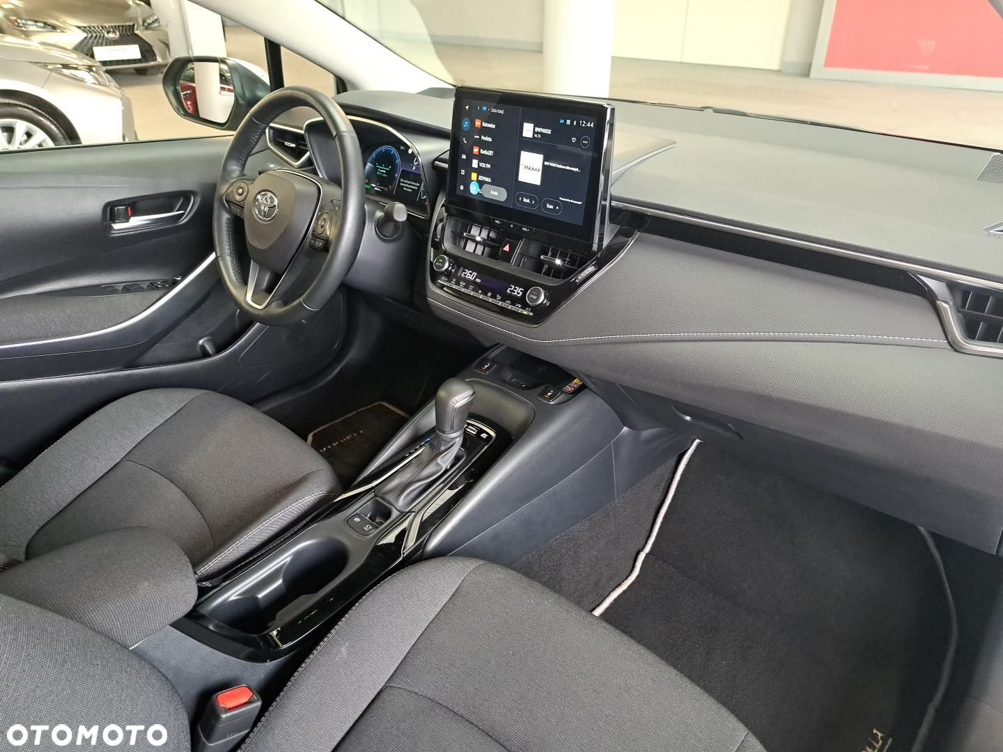 Toyota Corolla - 15