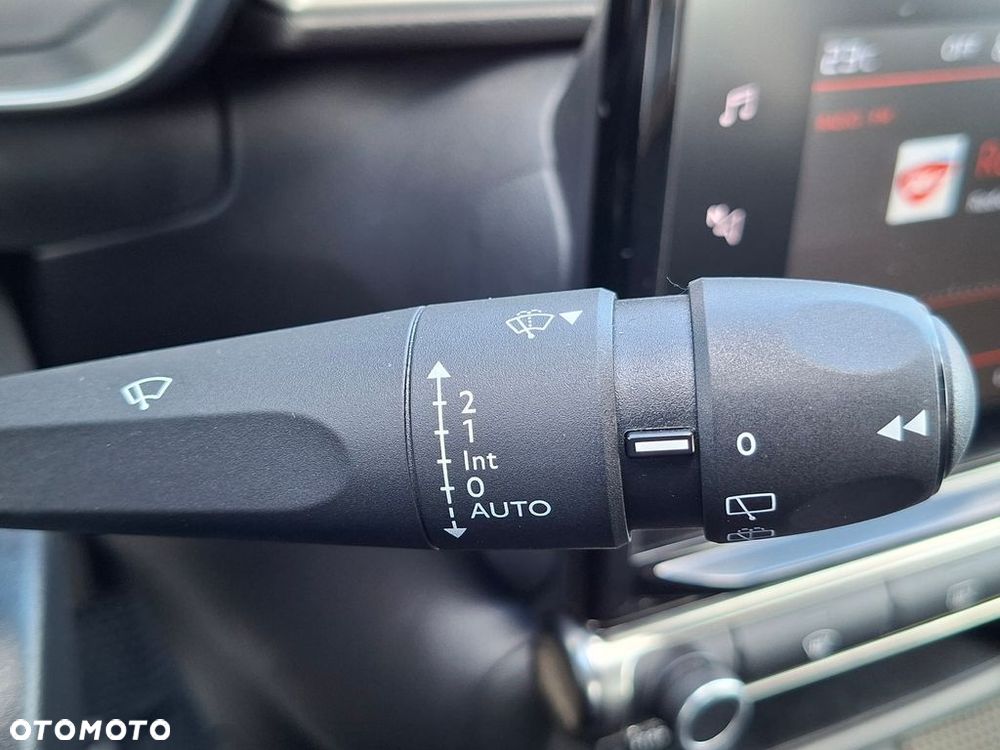 Citroën C3 1.2 PureTech Shine - 25