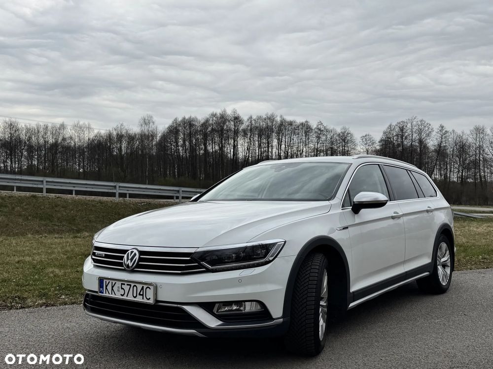 Volkswagen Passat Alltrack 2.0 TDI SCR 4Motion DSG - 3