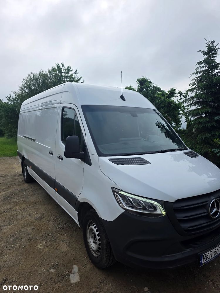 Mercedes-Benz Sprinter - 1