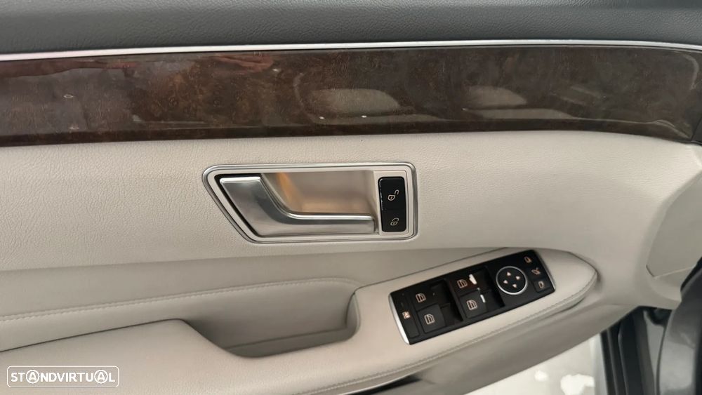 Mercedes-Benz E 300 Bluetec Hybrid Elegance - 18