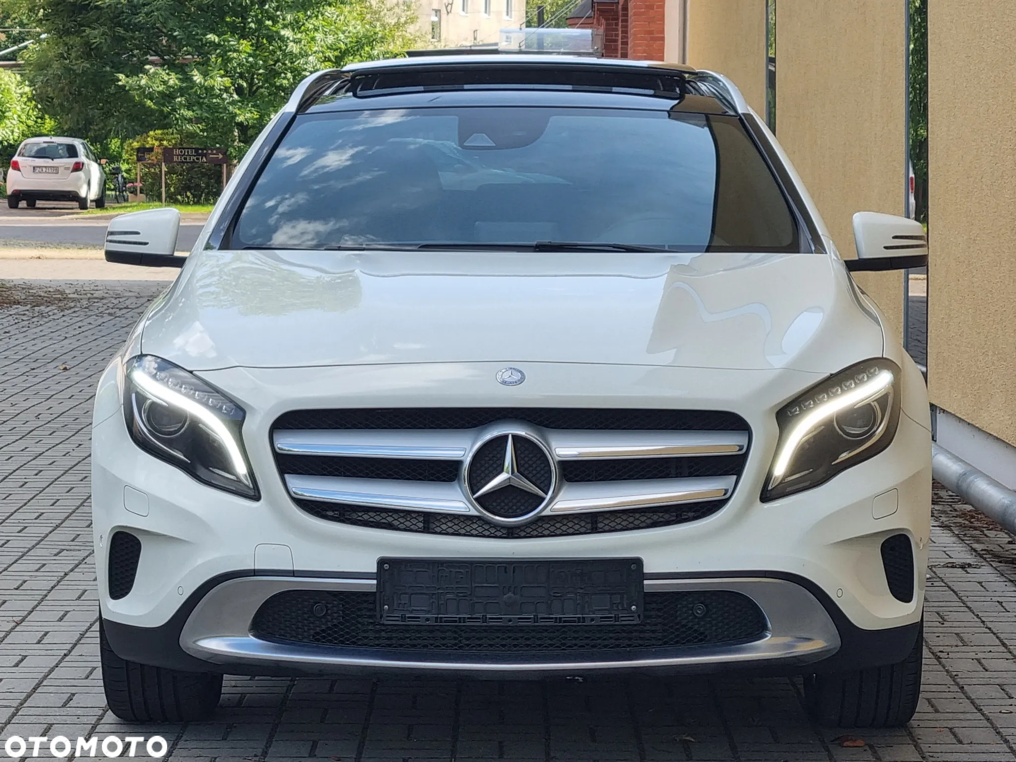 Mercedes-Benz GLA 250 7G-DCT Urban - 8