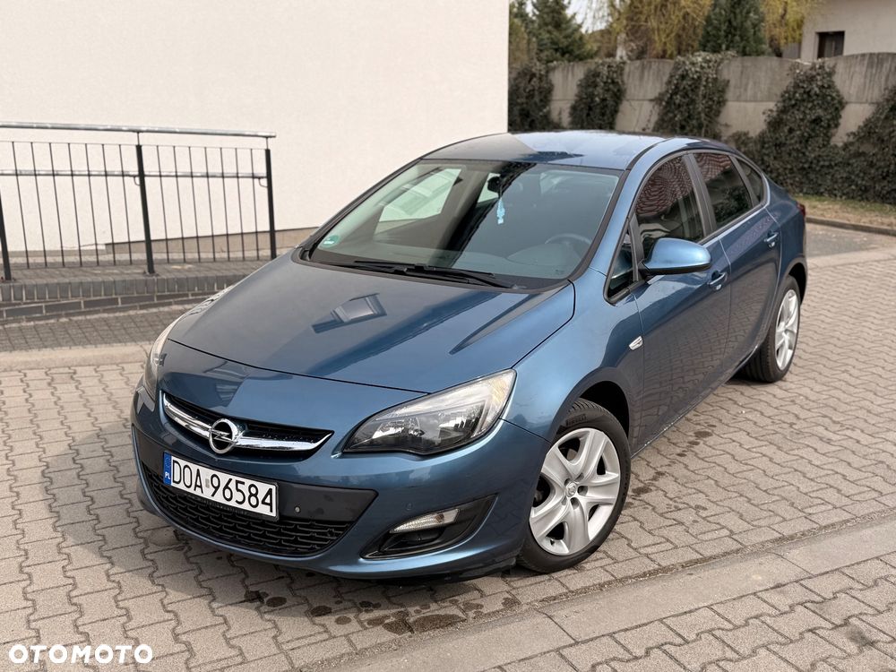 Opel Astra 1.4 Edition - 1
