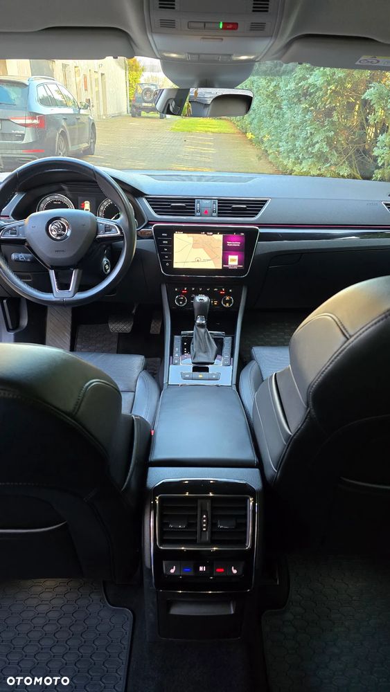 Skoda Superb 2.0 TSI 4x4 L&K DSG - 18